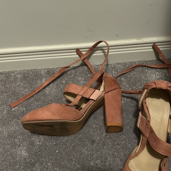 Pink tie up - Picture 4 of 4